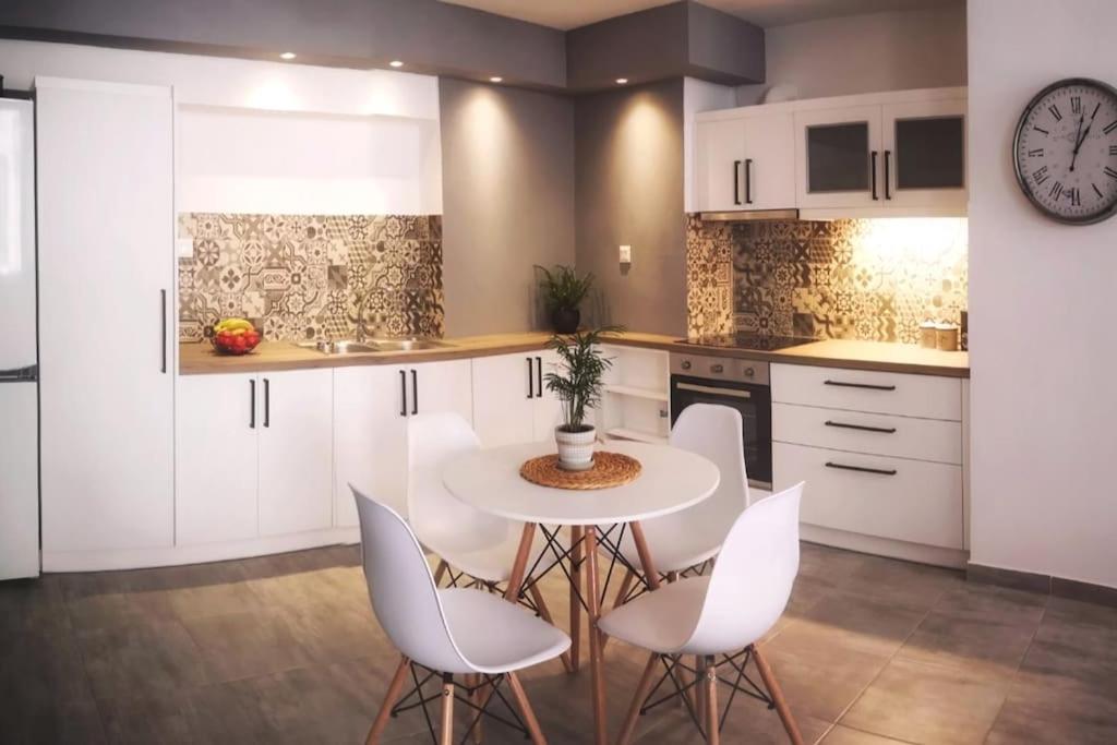 Oliva Loft Apartment Ermoupoli Bagian luar foto
