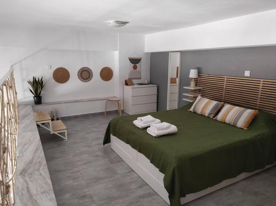 Oliva Loft Apartment Ermoupoli Bagian luar foto